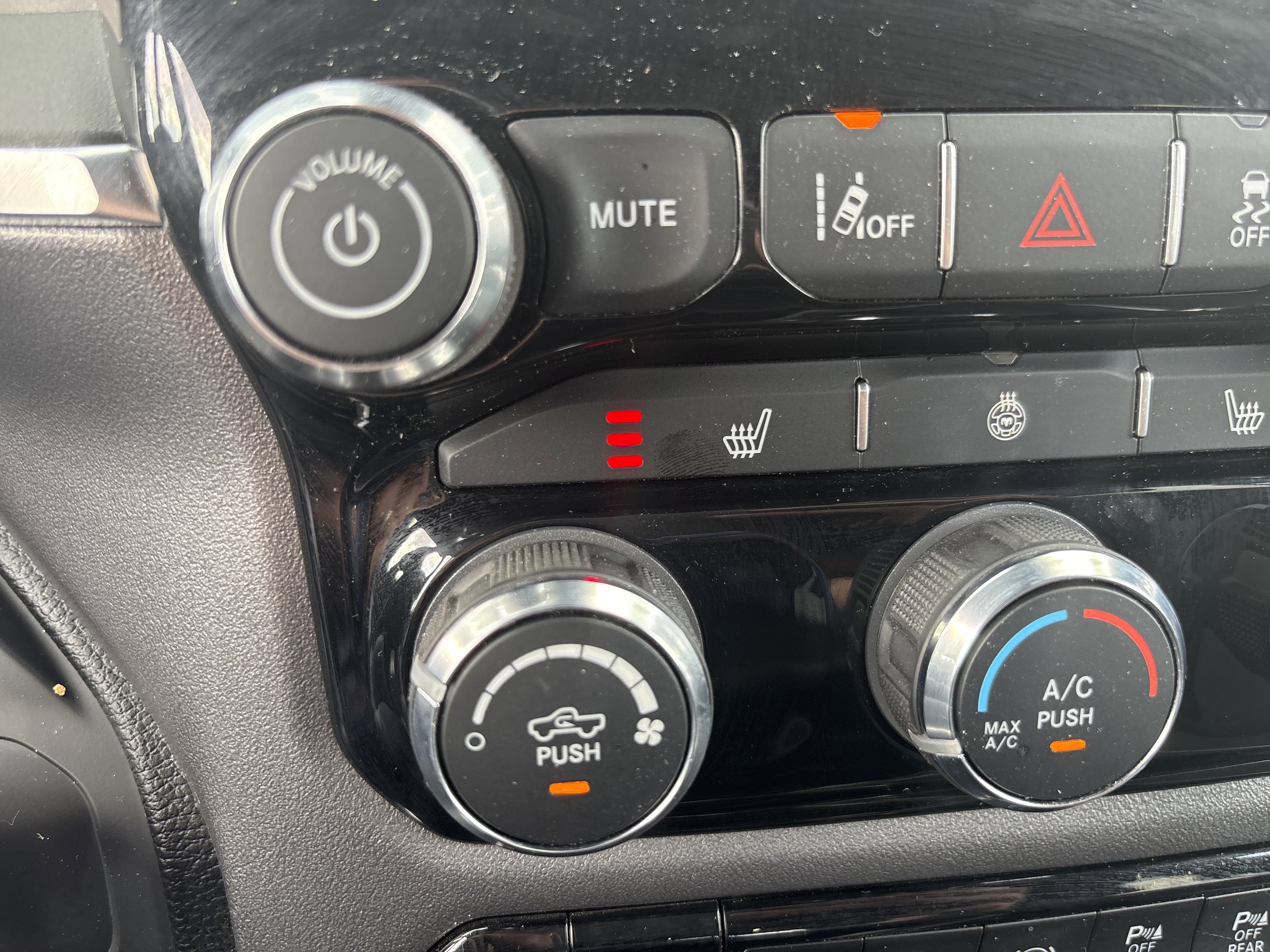 Used 2025 RAM 2500 Big Horn w/ Safety Group image 29