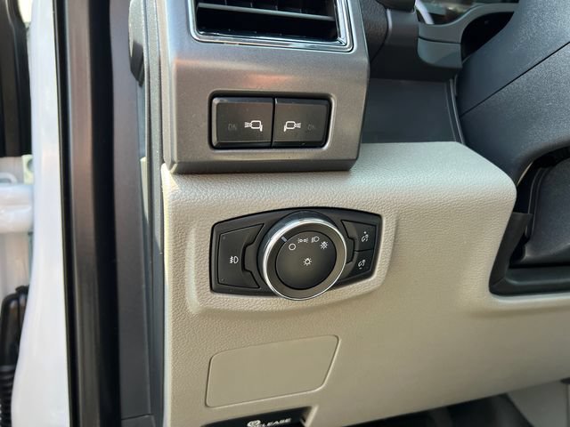 Used 2022 Ford F350 XLT w/ Snow Plow Prep Package AWD/4WD image 14