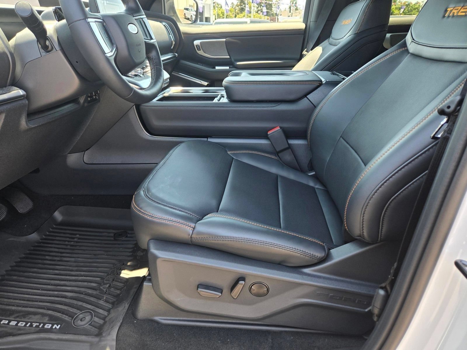New 2026 Ford Expedition Tremor AWD/4WD image 8