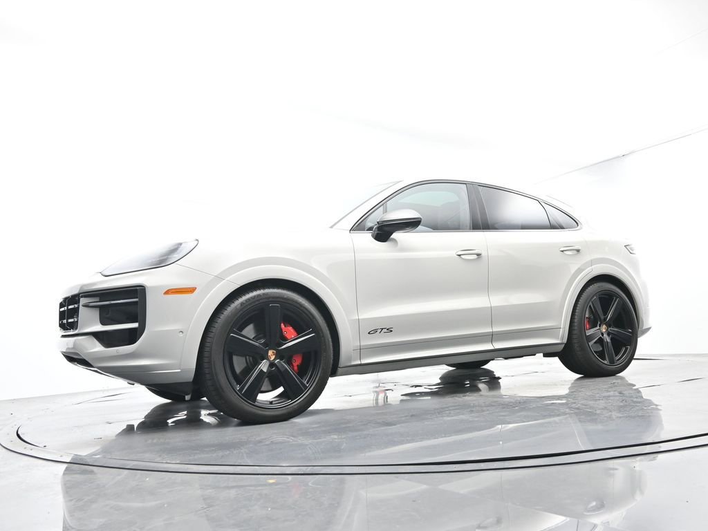 Certified 2026 Porsche Cayenne GTS AWD/4WD image 48