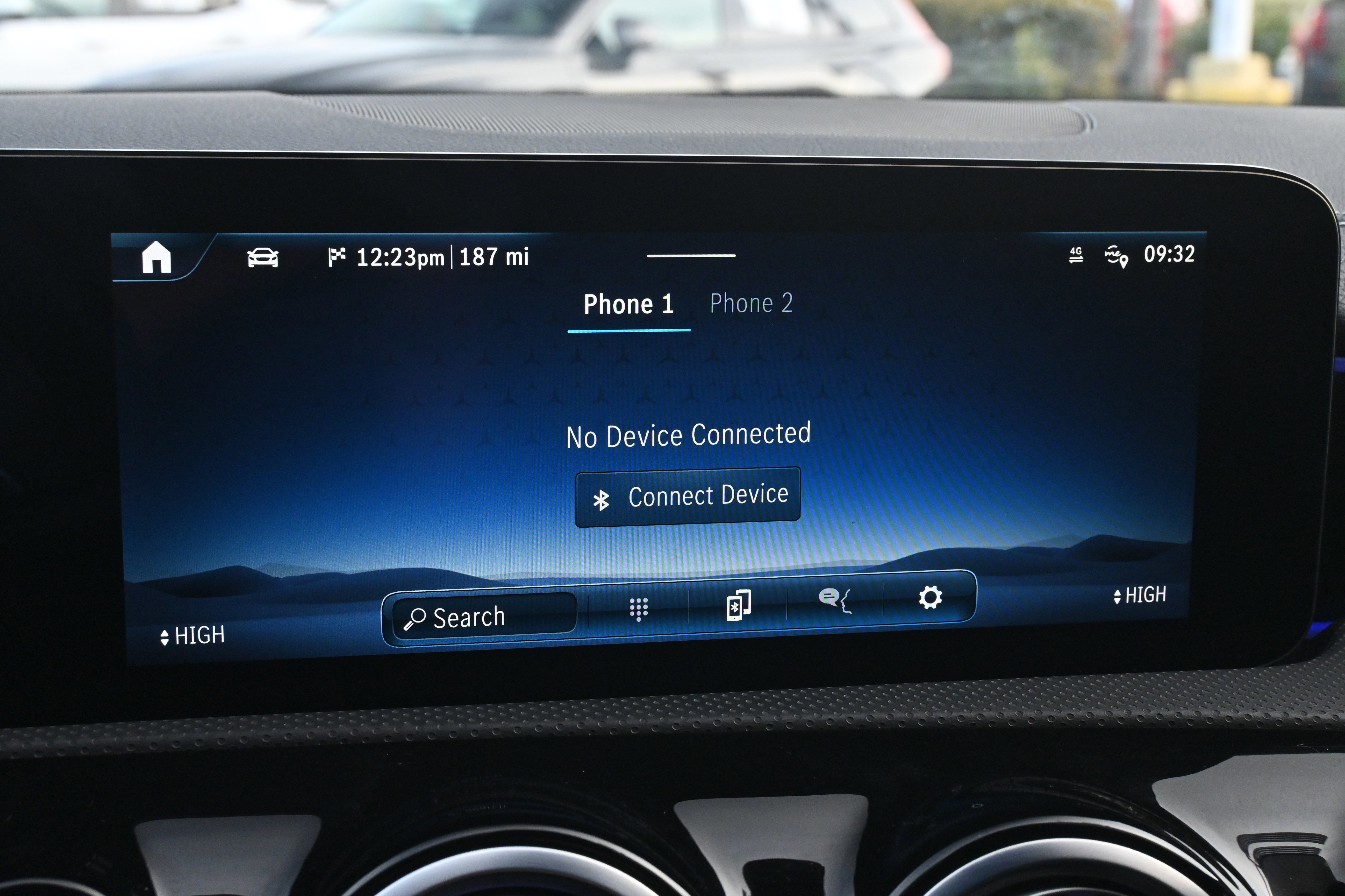 Used 2024 Mercedes-Benz CLA 35 AMG 4MATIC image 23