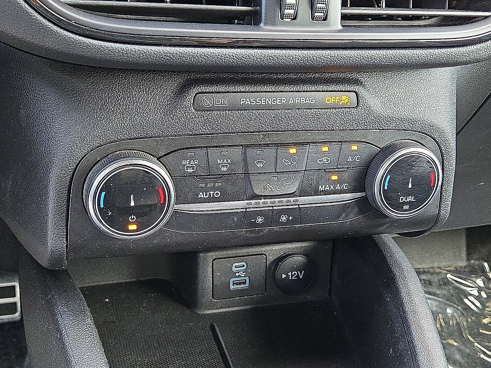 Used 2023 Ford Escape ST-Line w/ Equipment Group 301A FWD image 28