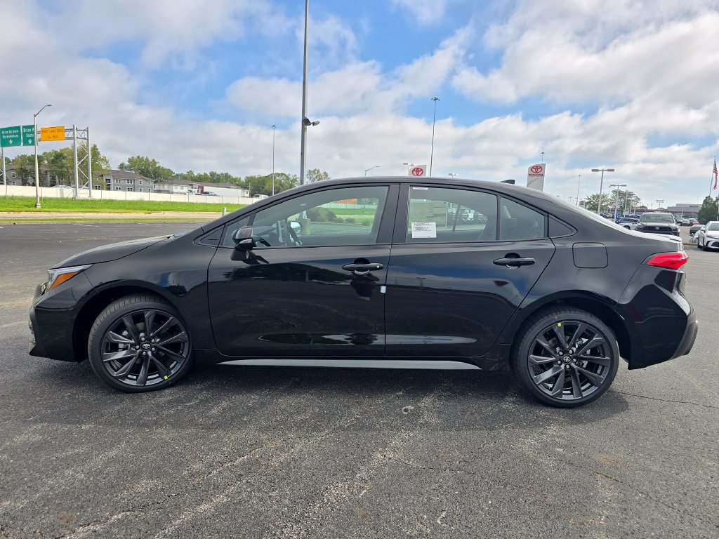 New 2027 Toyota Corolla SE FWD image 12