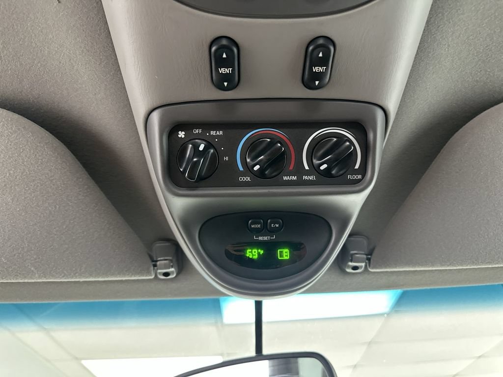 Used 2000 Ford Excursion XLT RWD image 36