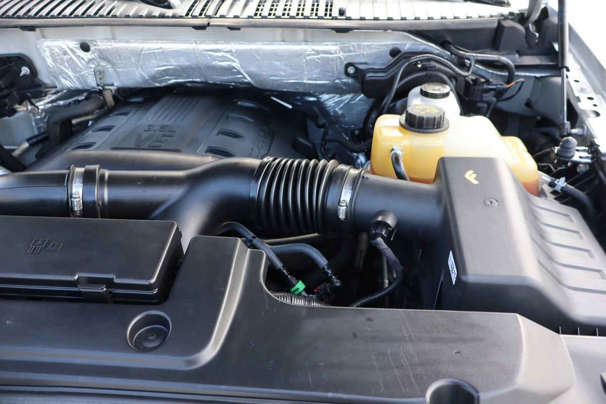 Used 2015 Ford Expedition EL XLT w/ Equipment Group 202A image 41