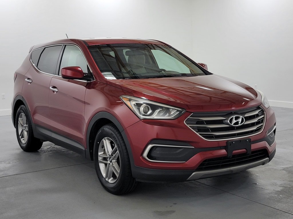 Used 2018 Hyundai Santa Fe Sport FWD image 2