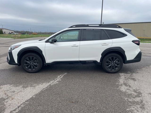 Used 2025 Subaru Outback Onyx Edition AWD/4WD image 11