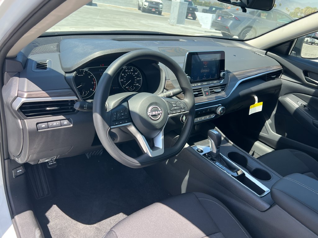 New 2026 Nissan Altima 2.5 SV FWD image 22