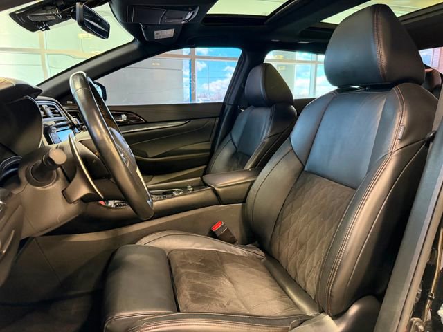 Used 2023 Nissan Maxima SR w/ Sport Mat Group FWD image 20