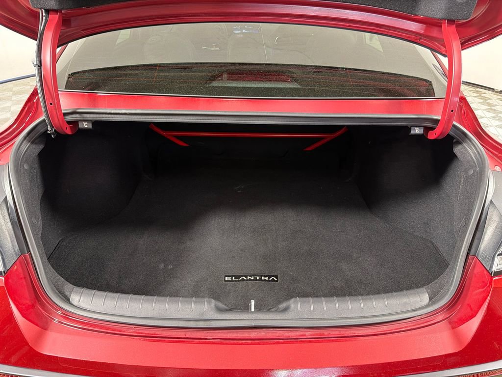 Used 2024 Hyundai Elantra N FWD image 19