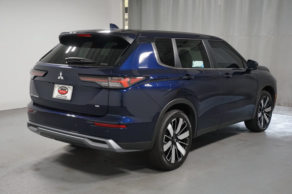 Used 2025 Mitsubishi Outlander SE AWD/4WD image 8