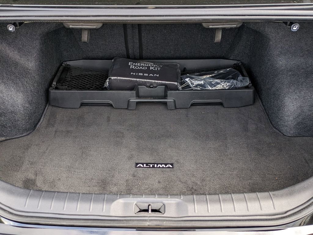 Used 2021 Nissan Altima 2.5 SR w/ SR Premium Package image 24