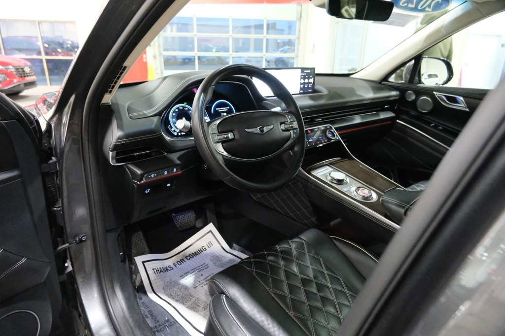 Used 2023 Genesis GV80 3.5T AWD/4WD image 16