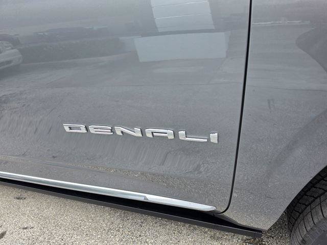 New 2026 GMC Yukon XL Denali w/ Sun & Power Step Package AWD/4WD image 12