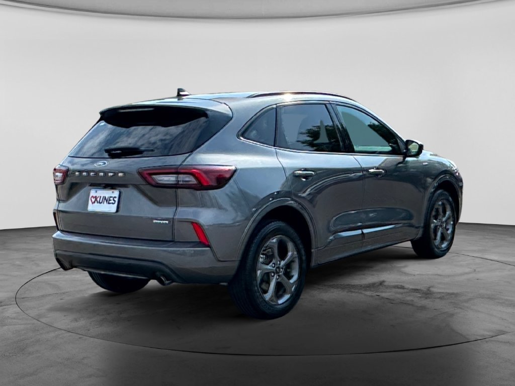 Used 2024 Ford Escape ST-Line AWD/4WD image 9