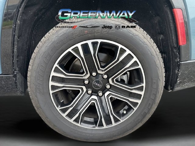 Used 2026 Jeep Grand Wagoneer 4WD w/ HD Trailer Tow Package image 37