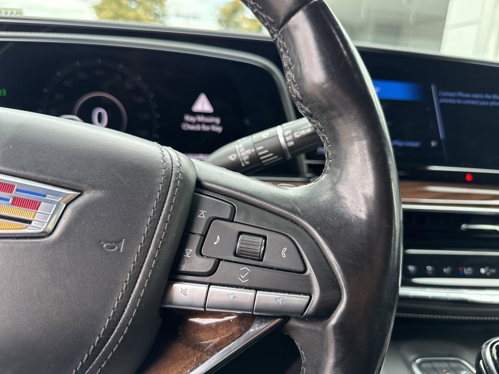 Used 2021 Cadillac Escalade Sport Platinum w/ Heavy-Duty Trailer Package image 22