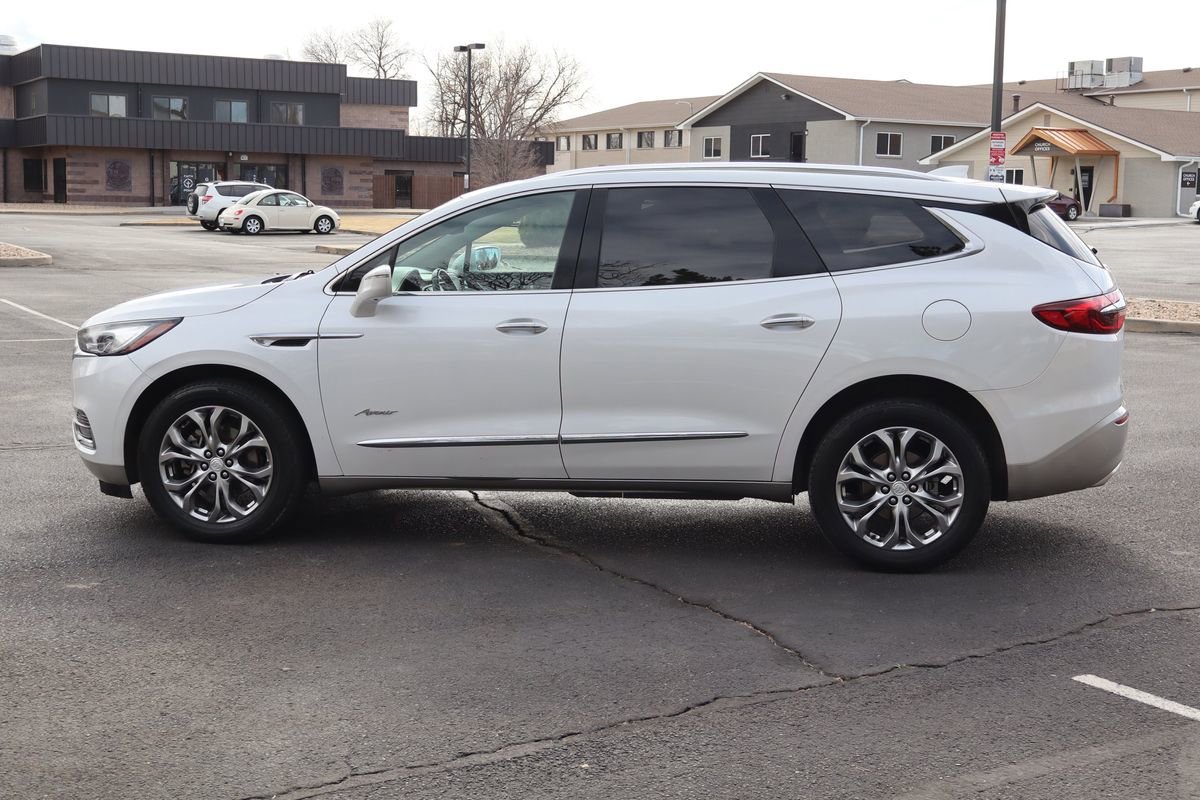 Used 2019 Buick Enclave Avenir w/ Avenir Technology Package image 9