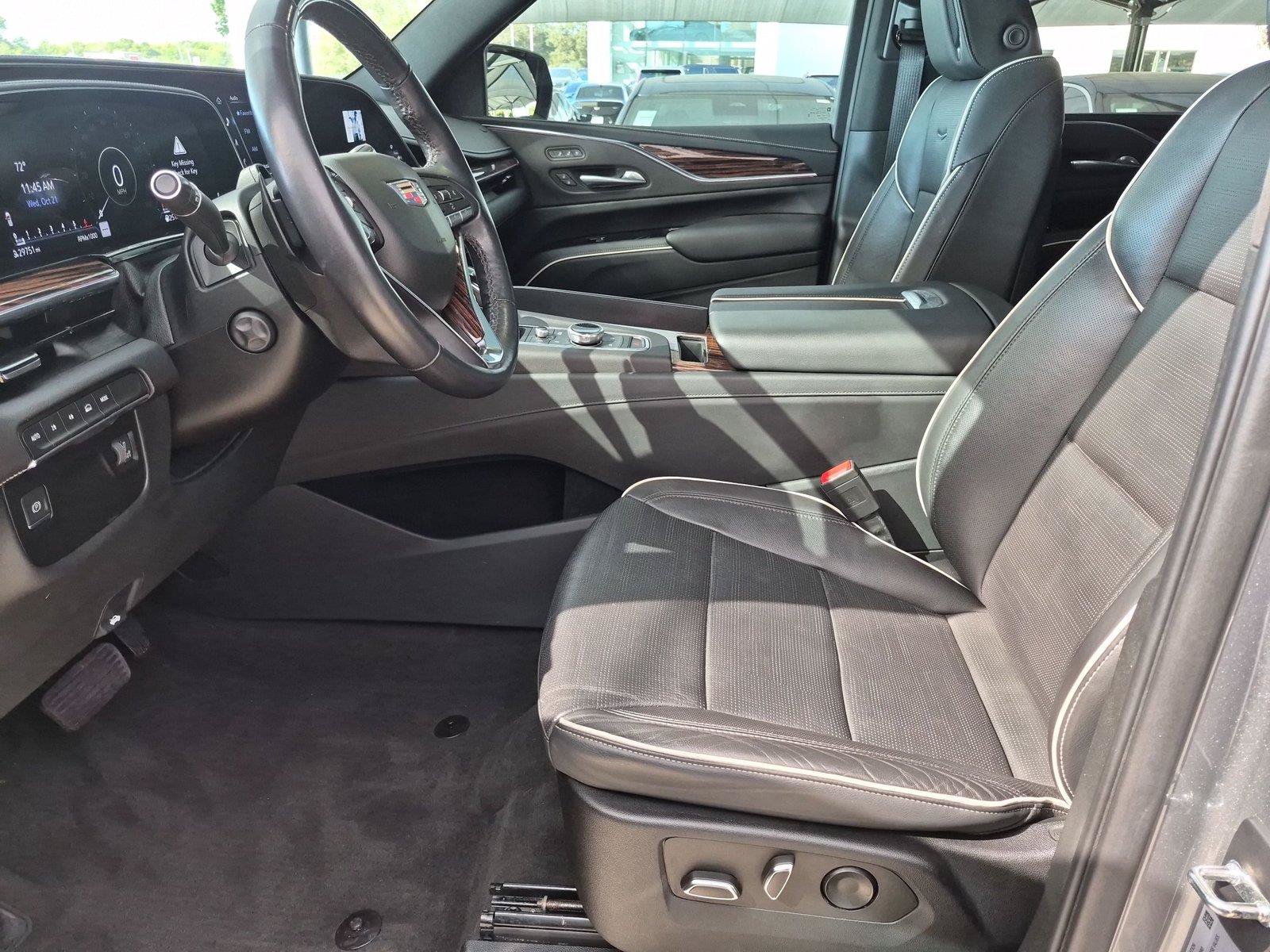 Used 2022 Cadillac Escalade ESV Premium Luxury AWD/4WD image 11