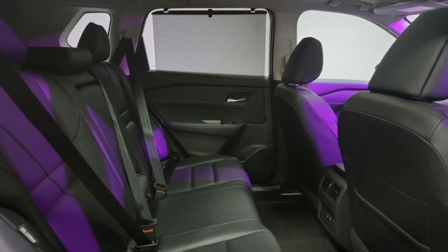 Used 2024 Nissan Rogue SV w/ SV Premium Package image 21