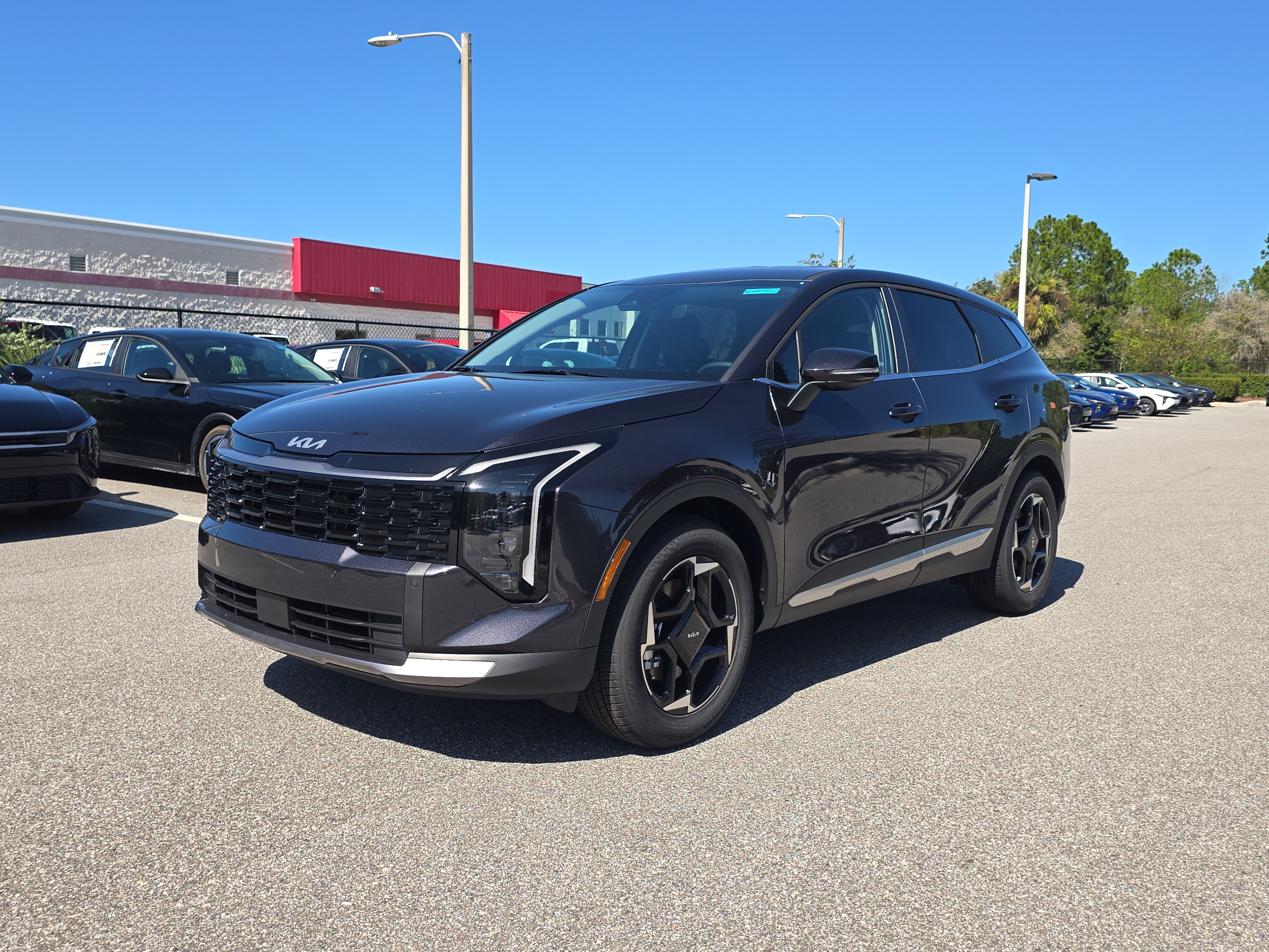 New 2027 Kia Sportage EX FWD image 4