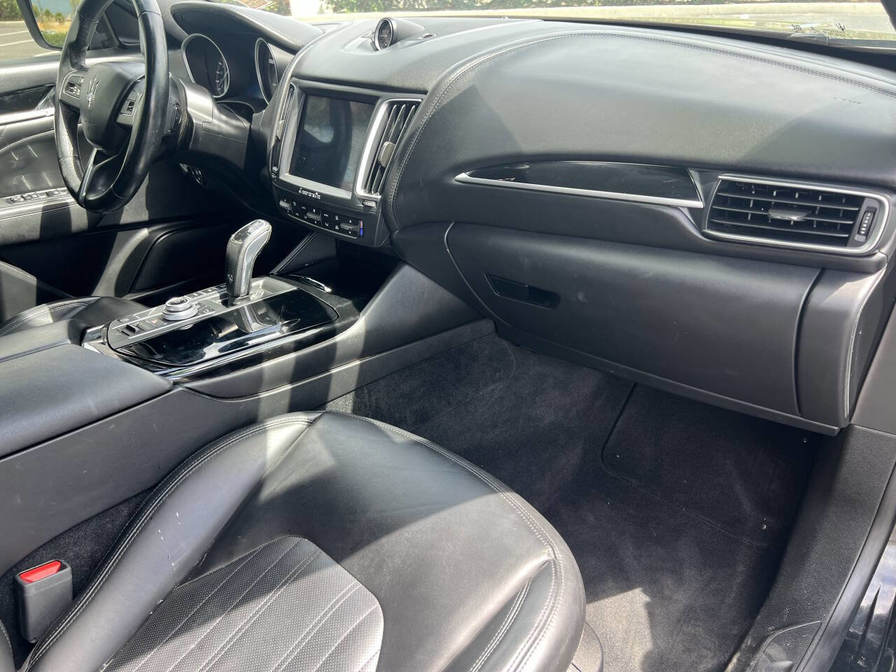 Used 2019 Maserati Levante image 26