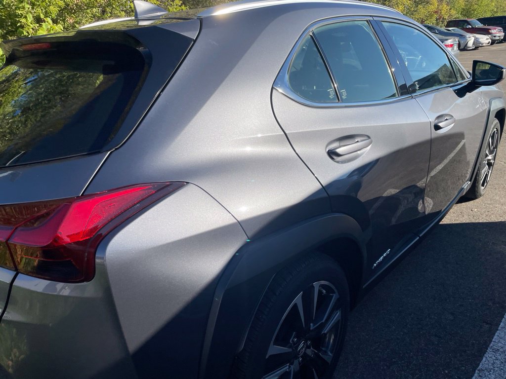 Used 2019 Lexus UX 250h w/ Accessory Package AWD/4WD image 31