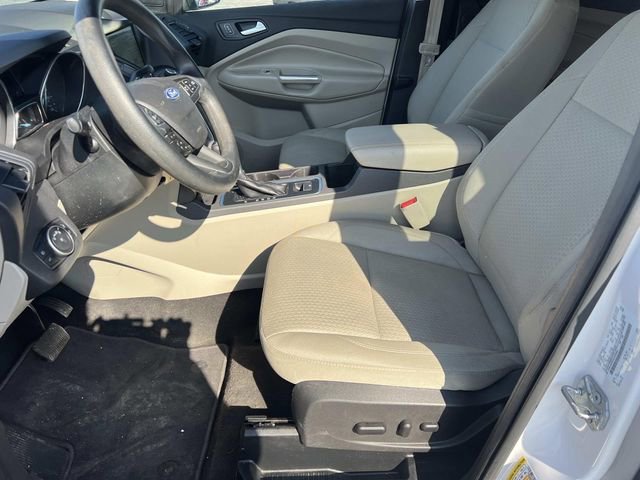 Used 2017 Ford Escape SE w/ Equipment Group 201A image 19
