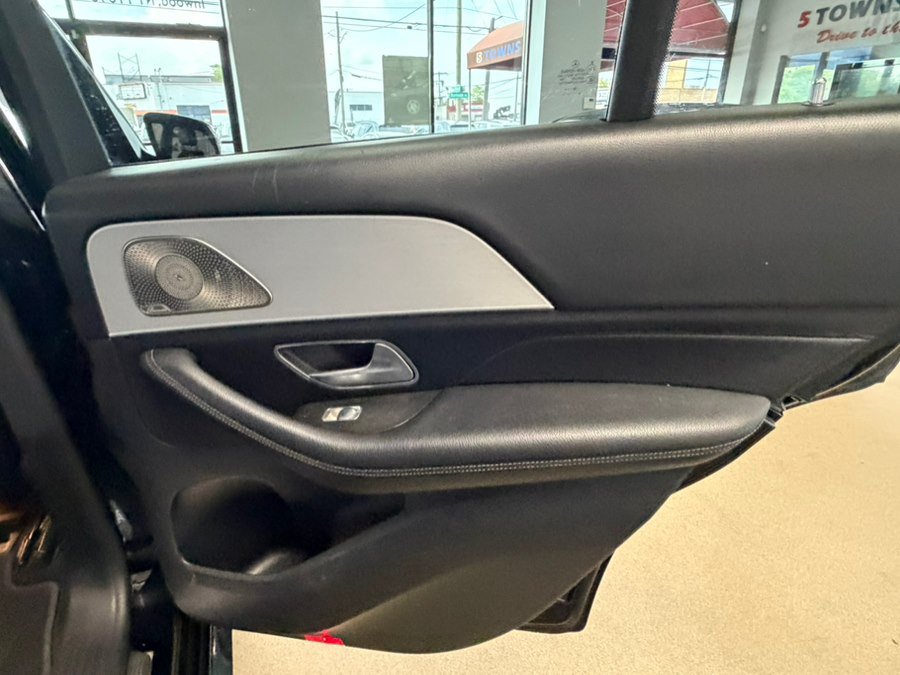 Used 2022 Mercedes-Benz GLE 350 4MATIC image 29