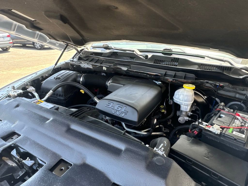 Used 2018 RAM 1500 Express image 30