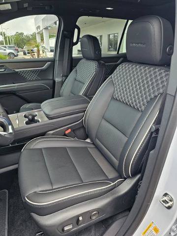 New 2026 GMC Acadia Denali w/ Super Cruise Package FWD image 15