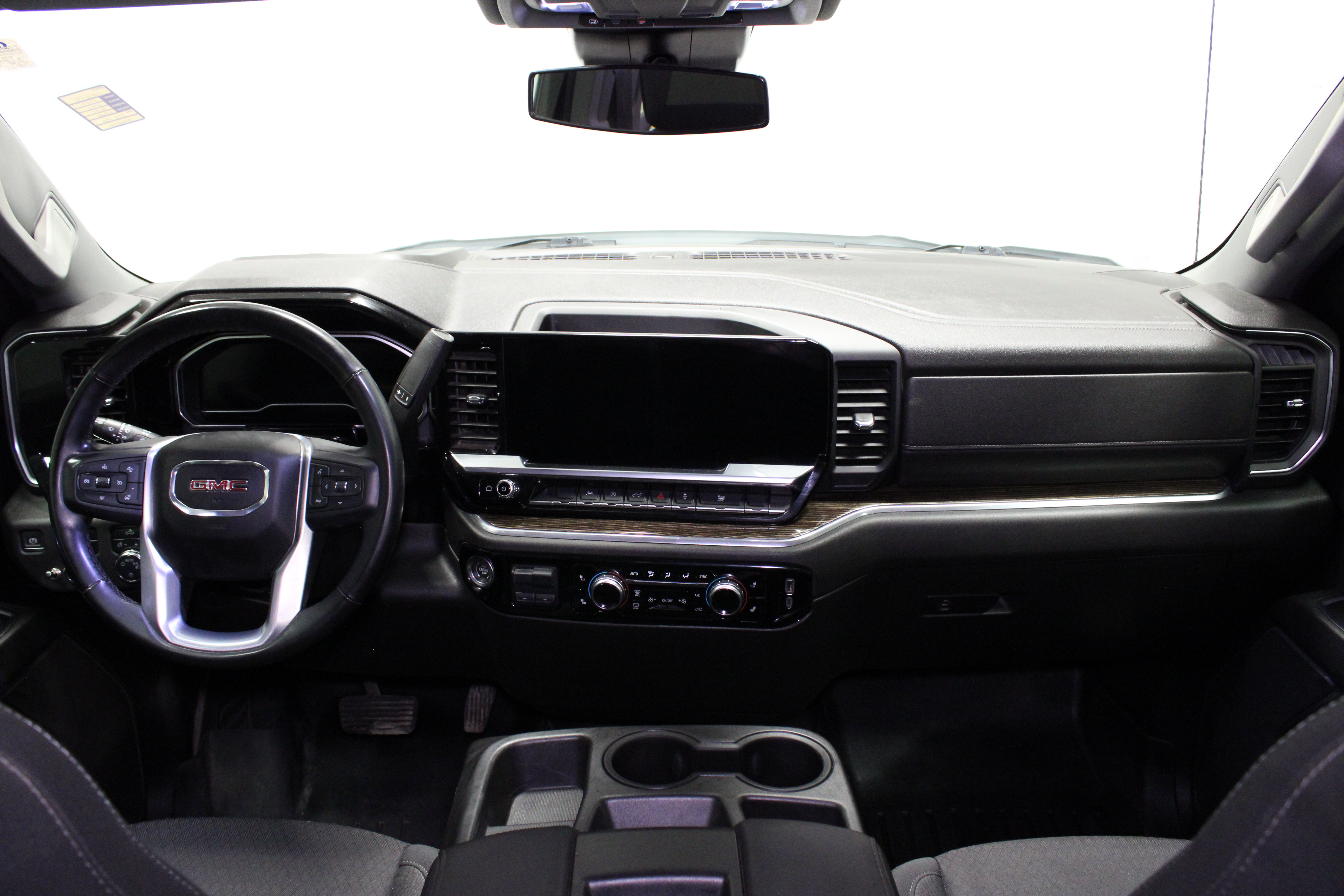 Used 2023 GMC Sierra 1500 SLE w/ Max Trailering Package AWD/4WD image 34