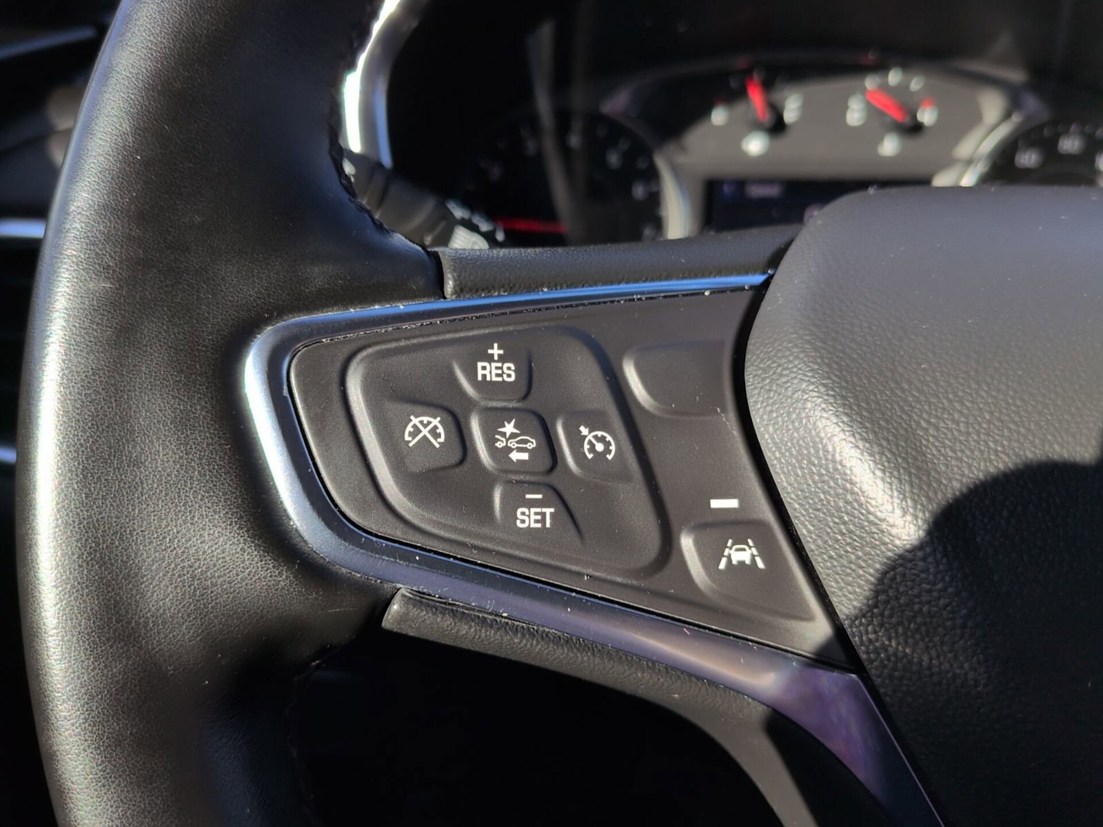 Used 2024 Chevrolet Equinox LT image 24