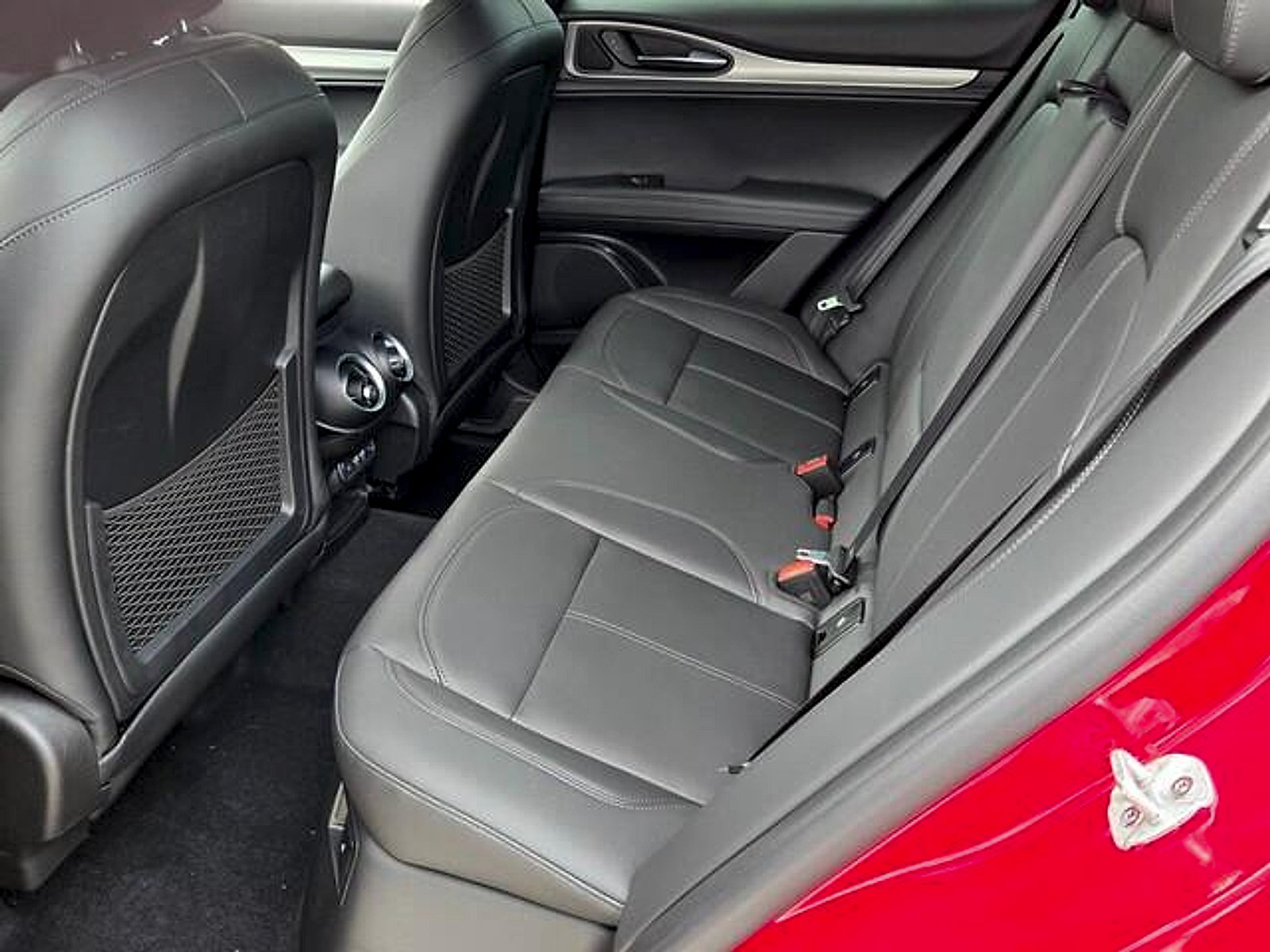 New 2026 Alfa Romeo Stelvio Sprint w/ Convenience Package AWD/4WD image 7