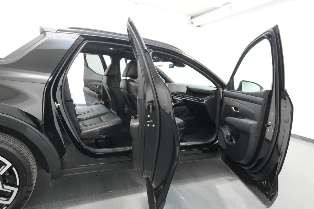 Certified 2026 Hyundai Santa Cruz Limited AWD/4WD image 36