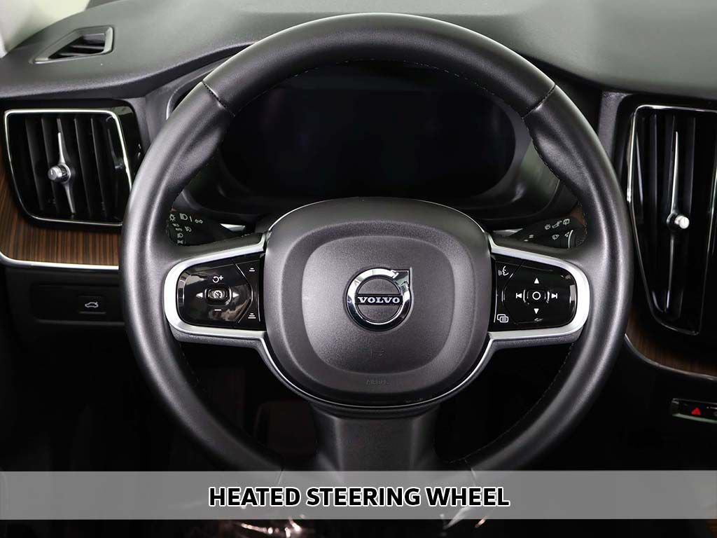 Used 2023 Volvo XC60 B5 Plus w/ Climate Package AWD/4WD image 11