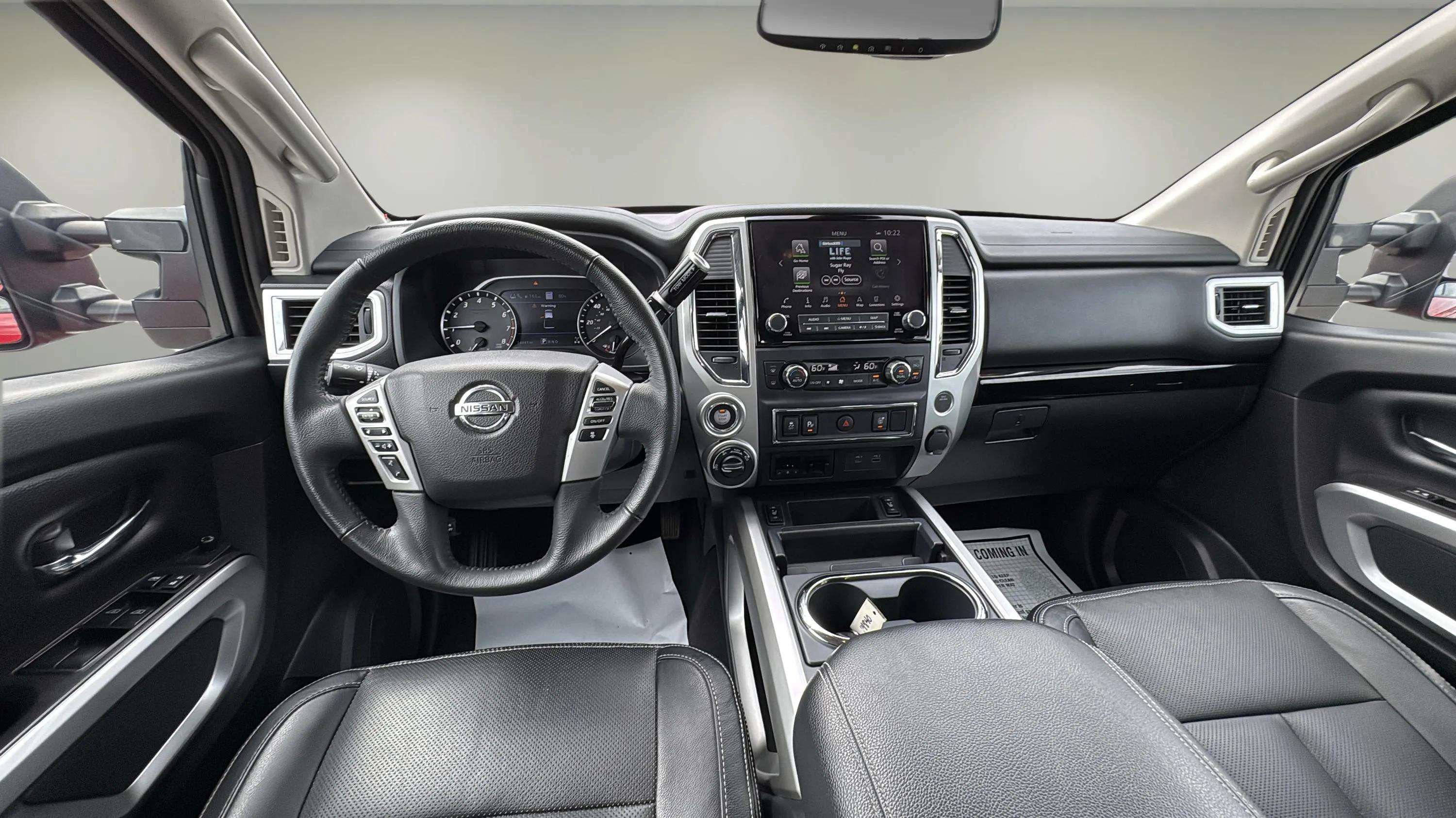 Used 2021 Nissan Titan SV w/ SV Convenience Package image 16