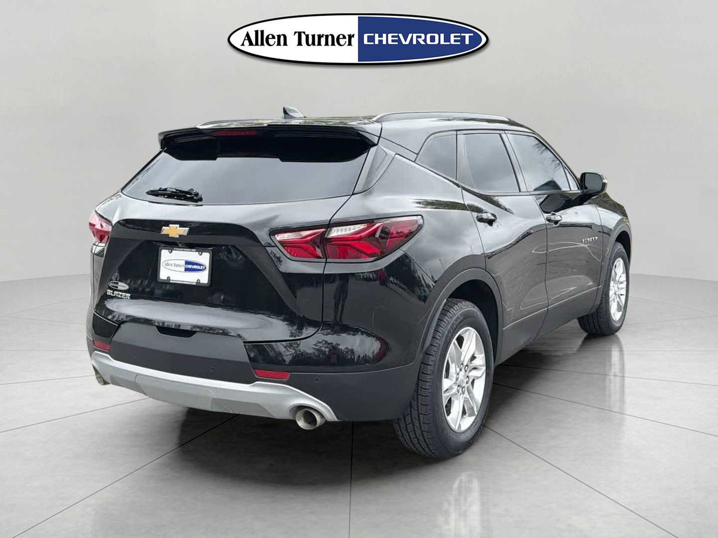 Used 2021 Chevrolet Blazer LT FWD image 4