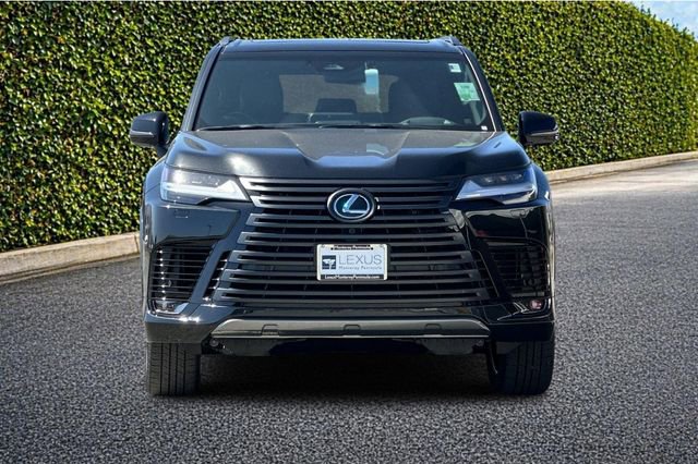 New 2026 Lexus LX 600 4WD w/ Luxury Package image 3