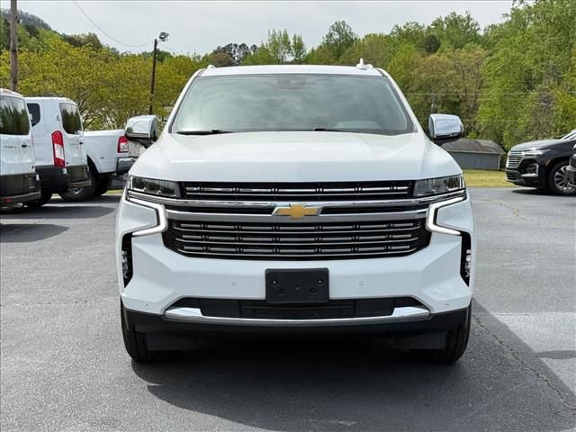 Used 2023 Chevrolet Suburban Premier image 9