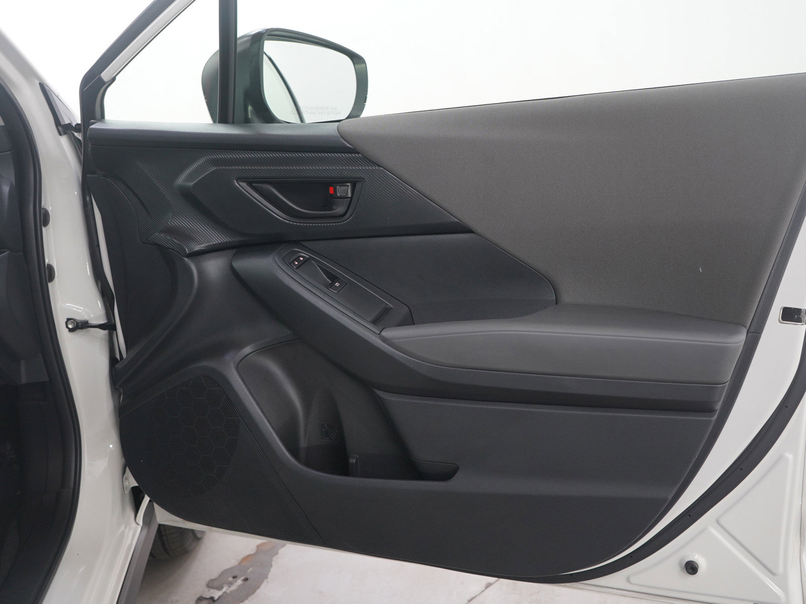 Used 2024 Subaru Crosstrek 2.0i AWD/4WD image 9
