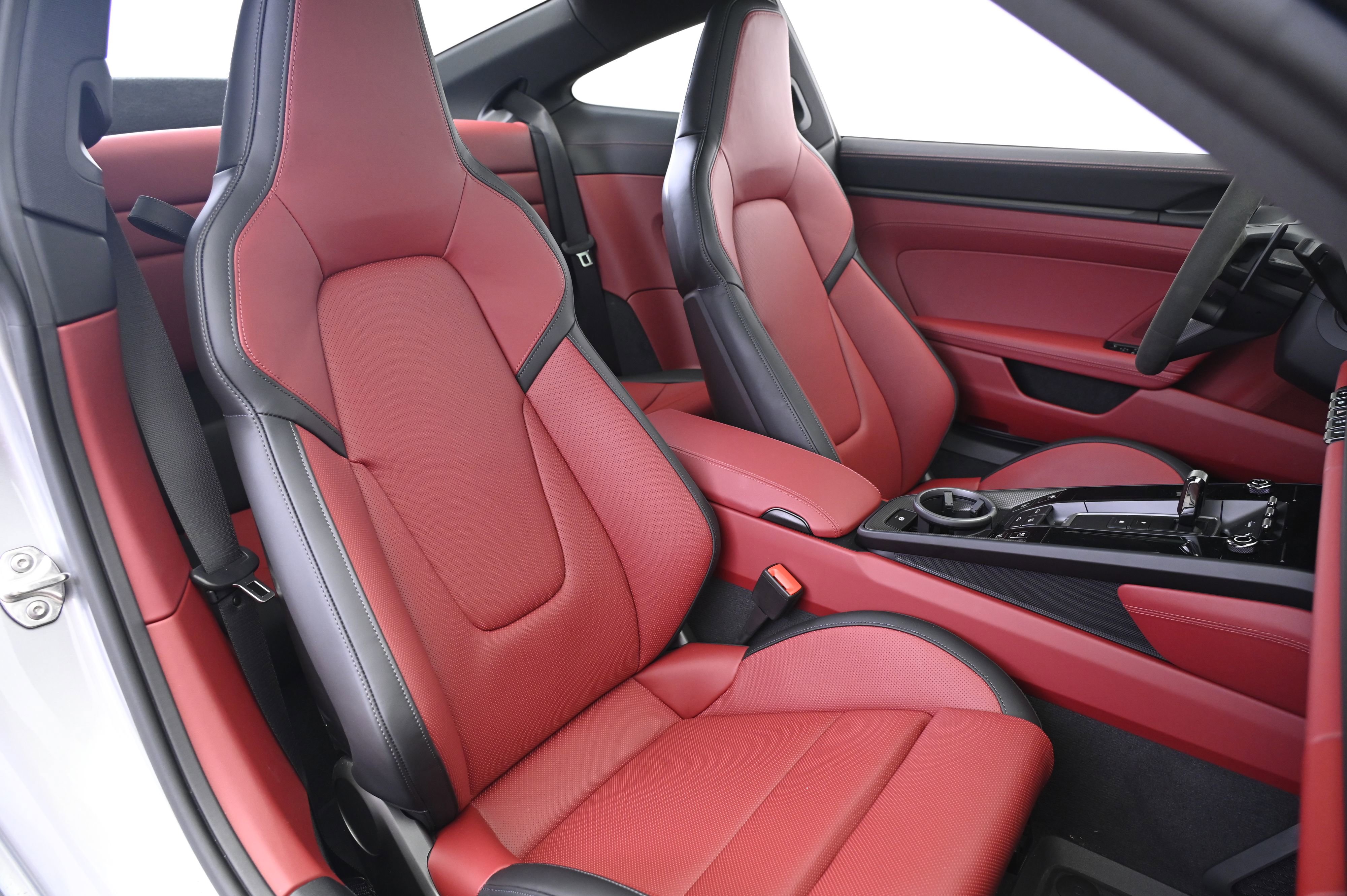 Certified 2025 Porsche 911 Carrera S image 20