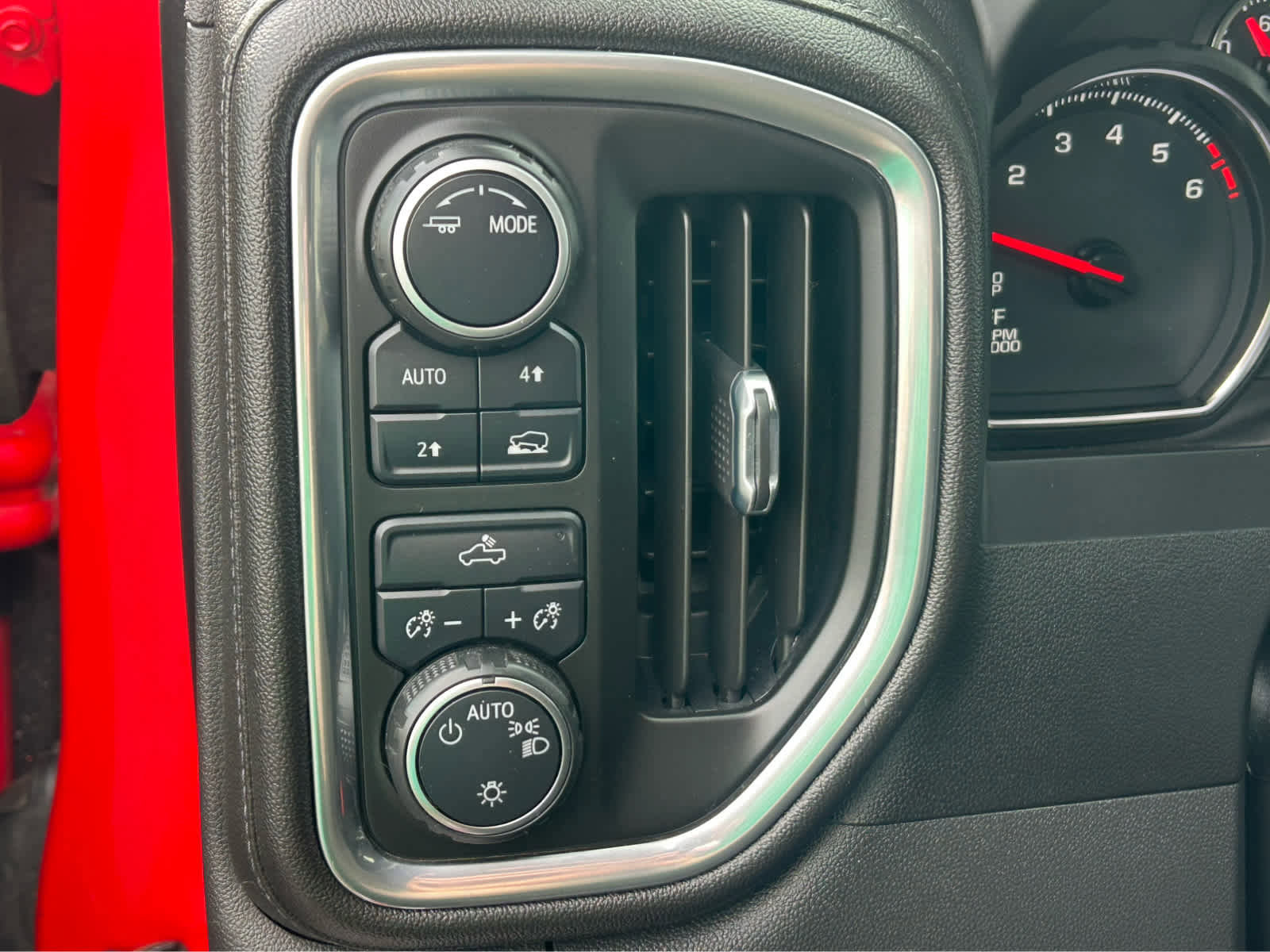 Used 2022 Chevrolet Silverado 1500 LT w/ Bed Protection Package image 19