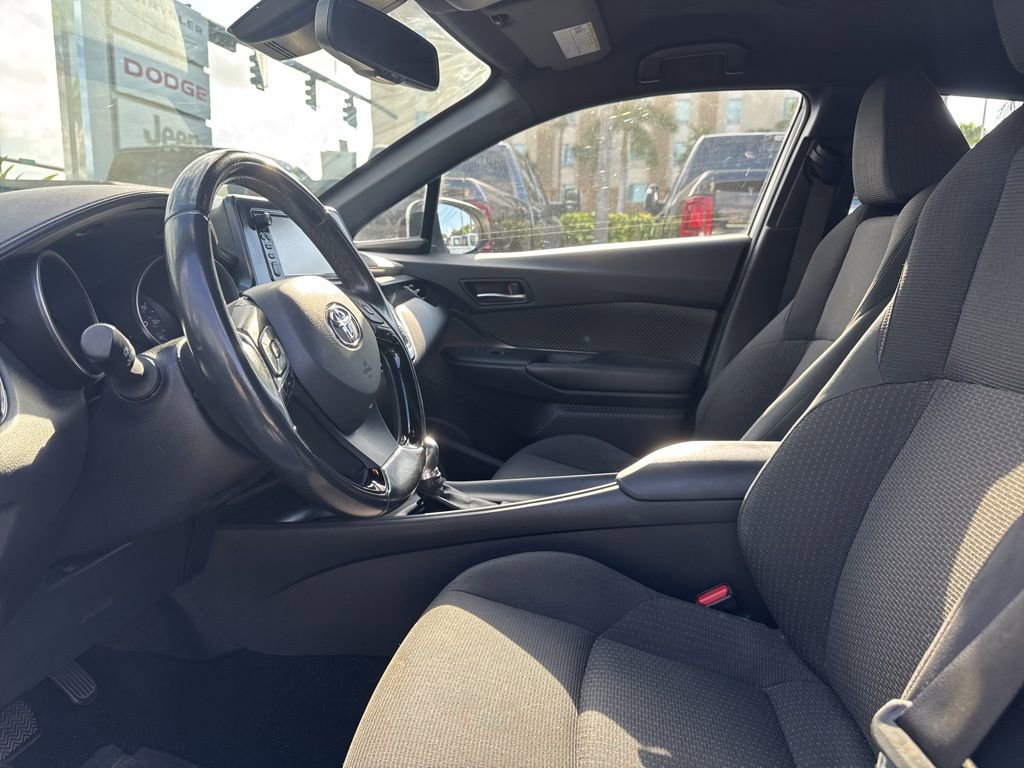 Used 2018 Toyota C-HR XLE image 9