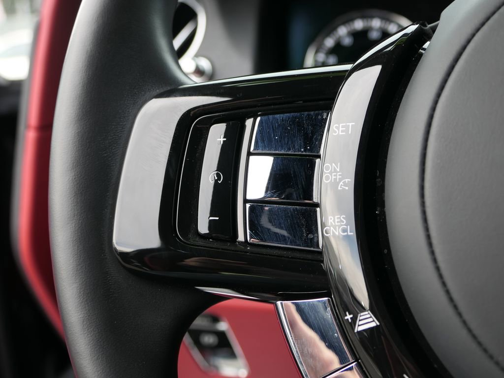 Used 2022 Rolls-Royce Cullinan image 14