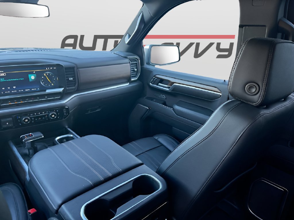 Used 2024 Chevrolet Silverado 1500 High Country AWD/4WD image 24