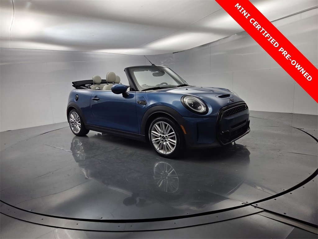 Used 2023 MINI Cooper S w/ Signature Upholstery Package image 21