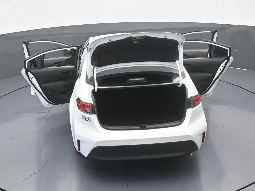 Used 2023 Toyota Corolla LE image 59