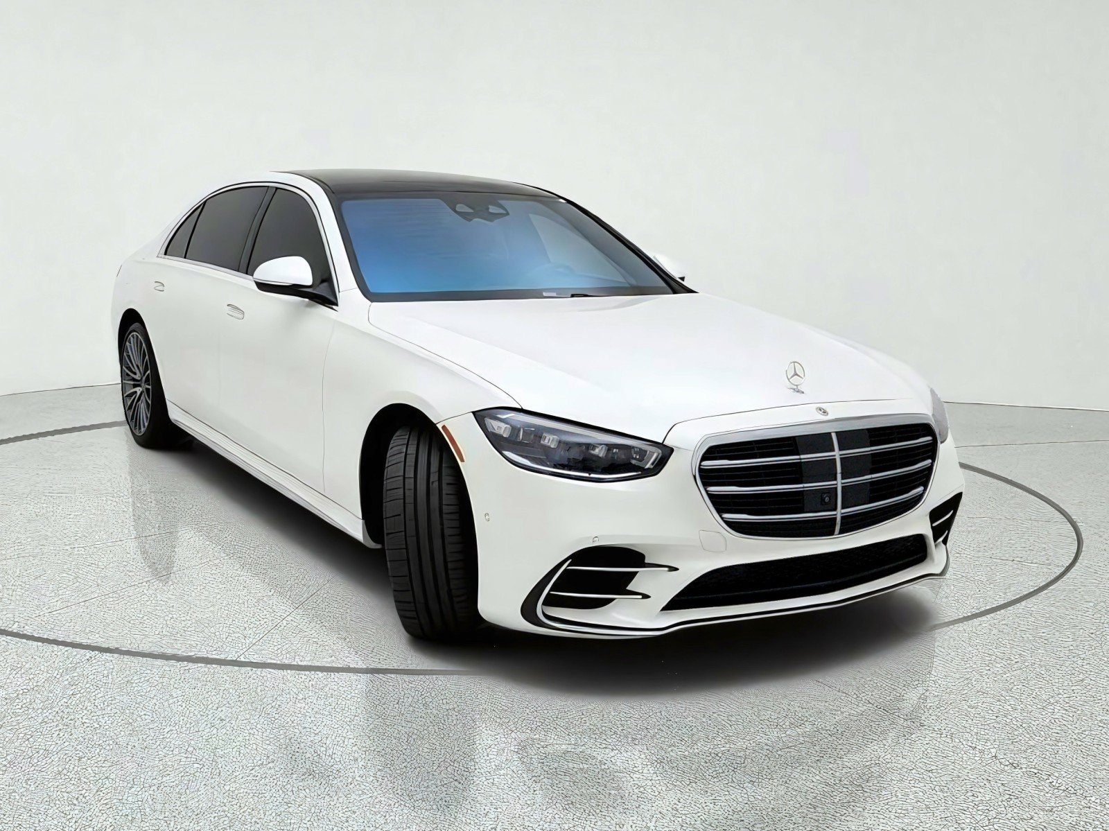 Certified 2023 Mercedes-Benz S 500 4MATIC image 4