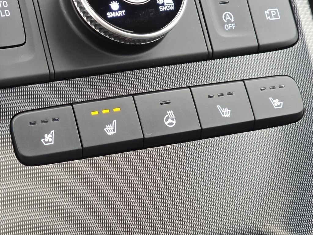 Used 2024 Hyundai Palisade Calligraphy image 8